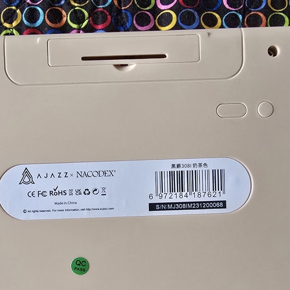 Ajazz Wireless Keyboard - Picture 4 of 4